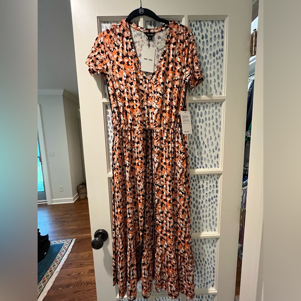 Saint + Sofia maxi dress with pockets. Elastic drawstring waist. New with tags